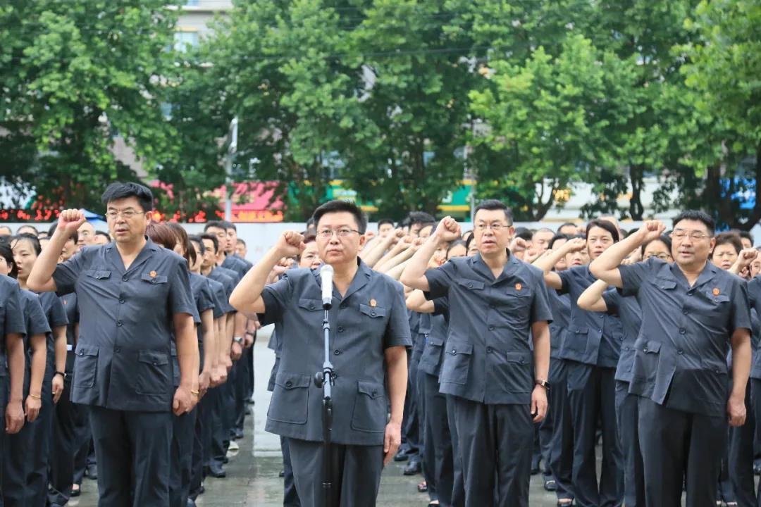 利刃出鞘的凶手其实是女主