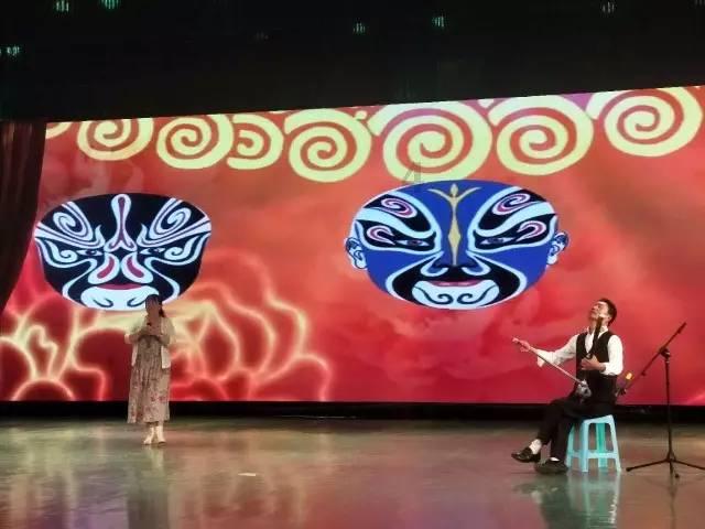 独眼萌怪的爱情