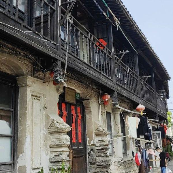 同款药为啥实体药店比网上下单贵？记者走访：比较常见